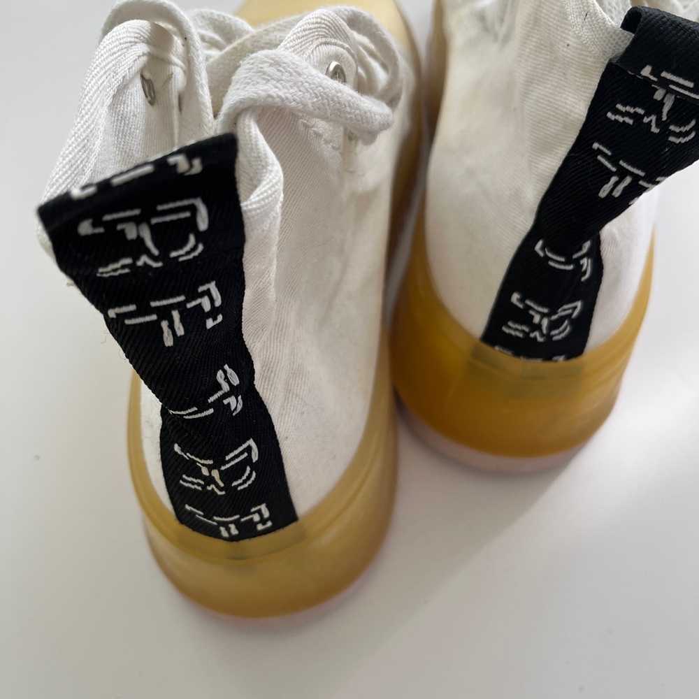 Zara White and Cream Sneakers with Unique Sole - Picture 3 of 7